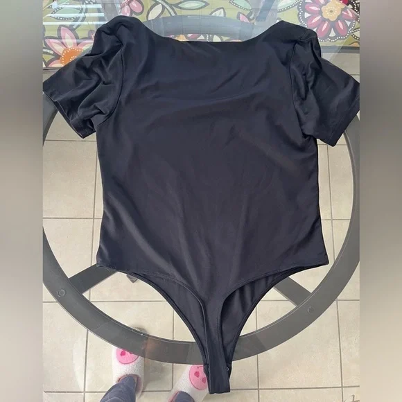 House of Harlow Fitted Square neck body suit shirt sleeves black size large - Picture 12 of 15